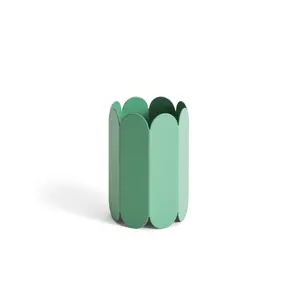 Vase Hay Arcs