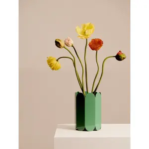 Vase Hay Arcs image-1