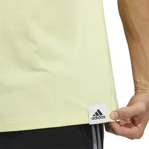 Camiseta adidas Love Unites Graphic image-6