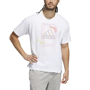 Camiseta adidas Love Unites Graphic image-4