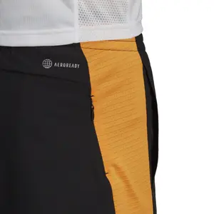 Corto adidas Own The Run image-6