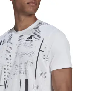 Camiseta adidas Club Graphic image-6