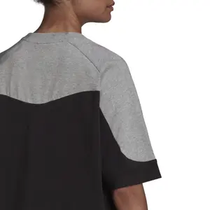 Camiseta de mujer adidas Essentials Colorblock Boyfriend image-5