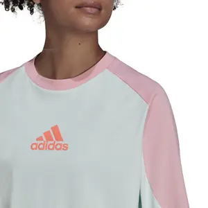 Camiseta de mujer adidas Essentials Colorblock Boyfriend image-4