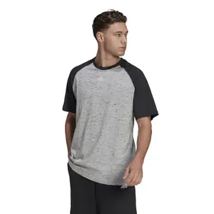 Camiseta adidas Essentials Raglan image-2