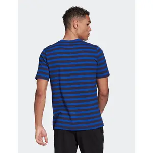 Camiseta adidas Essentials Stripey Embroidered Logo image-3