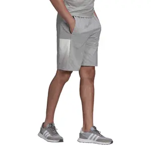 Pantalones cortos ligeros de vellón teñido adidas Essentials Summer Pack image-3