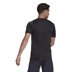 Camiseta adidas Run Icon image-2