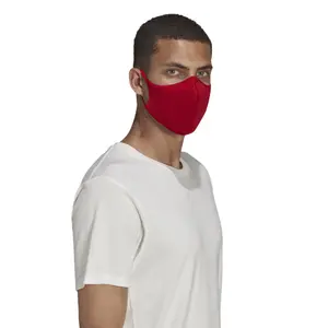 Máscara adidas Badge of Sport image-0