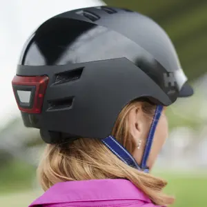 Miejski kask rowerowy z tylnym oświetleniem HelmetPlus Atlas image-2