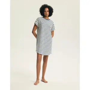 Γυναικείο t-shirt φόρεμα Henderson Eulana image-2