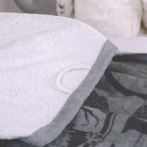 Velvet towel Herding Harry Potter image-1