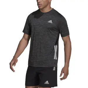 Camiseta adidas Classic image-4