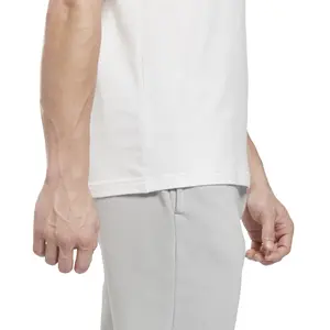 Camiseta Reebok Identity Classic Left Chest Logo image-5