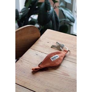 Porte-clé sac banane Hindbag Côme image-1