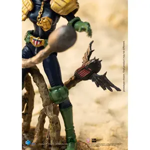 Collectible figurine Hiya Toys 2000 AD 1/18 Exquisite Judge Dredd Judge Anderson VS The Dark Judges Mini image-2