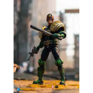 Collectible figurine Hiya Toys 2000 AD 1/18 Exquisite Judge Dredd Cursed Earth Judge Dredd Mini image-0