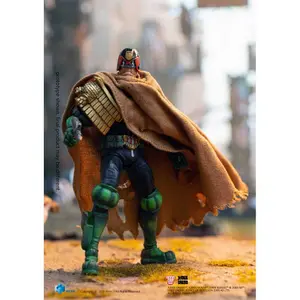 Collectible figurine Hiya Toys 2000 AD 1/18 Exquisite Judge Dredd Cursed Earth Judge Dredd Mini image-1