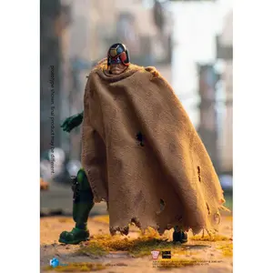 Collectible figurine Hiya Toys 2000 AD 1/18 Exquisite Judge Dredd Cursed Earth Judge Dredd Mini image-3