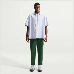 Schmal geschnittene Jogginghose aus Gewebe Nike Club image-1