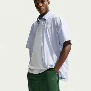 Schmal geschnittene Jogginghose aus Gewebe Nike Club image-5