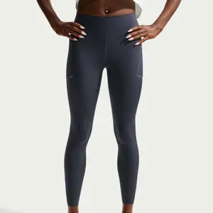 Mallas para mujer Nike Swift image-2