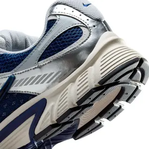 Trainers Nike V5 RNR image-5