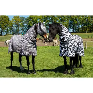 Fly Blanket with neck cover HKM image-1