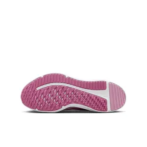 Běžecké boty pro děti Nike Cosmic Runner image-5