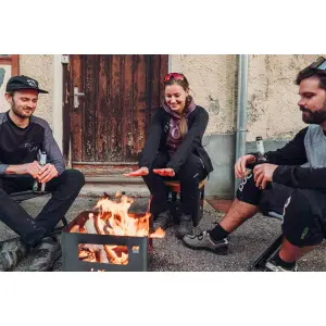 Brasero Höfats Beer Box Fire basket gris image-2