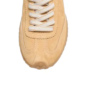 Trainers Hoff Bridge image-1