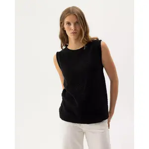 Knitted women's tank top Holebrook Juni image-1