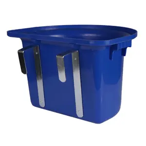 Hängande foderautomat för hästar HORKA image-0