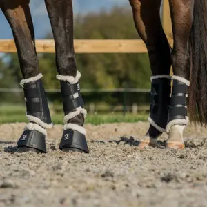 Zamknięte Ochraniacze dla koni z futrem HORKA image-1