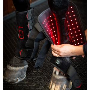 Closed horse wraps light therapy Horseware LED image-2