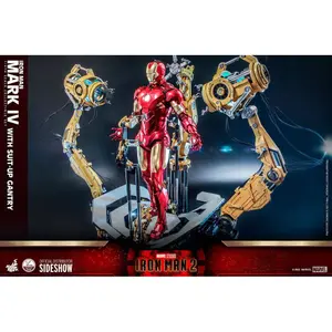 Collectible figurine Hot Toys Iron Man 2 Mark IV Suit-Up Gantry image-2