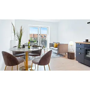 Spisebordsstol i fløjl med ben i messinglook House Nordic Geneve image-4