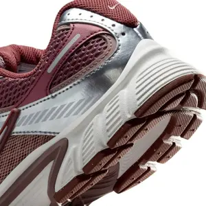 Damestrainers Nike V5 RNR image-4