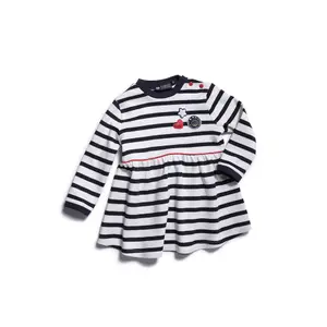 Striped girl outfit Hublot Mode Marine image-0