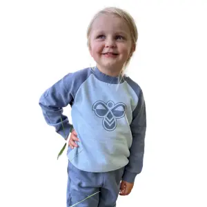 Conjunto de sweatshirt e calças de fato de treino para bebé Hummel image-0