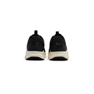 Trainers Hummel Focus 8000 image-3