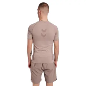 Camiseta Hummel TE Mike image-1