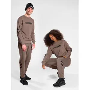 Pantalón de chándal Hummel Legacy image-3