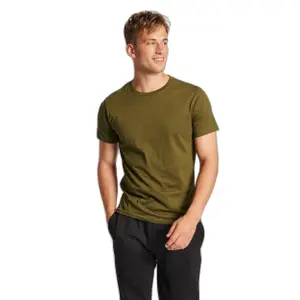 Camiseta Hummel Red Basic image-2