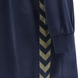 Dziewczęca sukienka sweterkowa Hummel Signe image-4