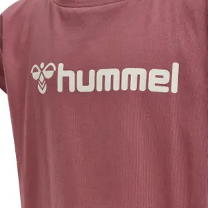 Conjunto de camiseta y pantalón corto para niña Hummel Nova image-3