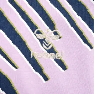 Girl's T-shirt Hummel Rushy AOP image-3