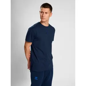 Camiseta Hummel Active Bee image-4