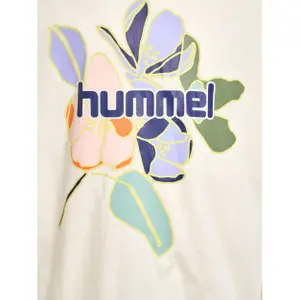 Camiseta infantil Hummel Art Boxy image-3