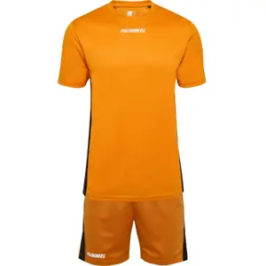 Conjunto de camisa y pantalón corto Hummel PL image-0